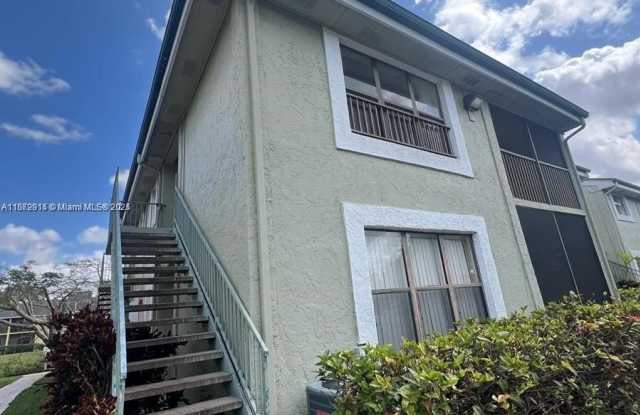 4088 N Pine Island Rd