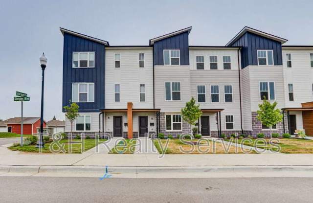 317 Steeples Boulevard