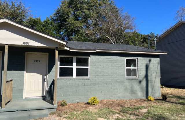 Photo of 2 Bed 1 Bath Duplex