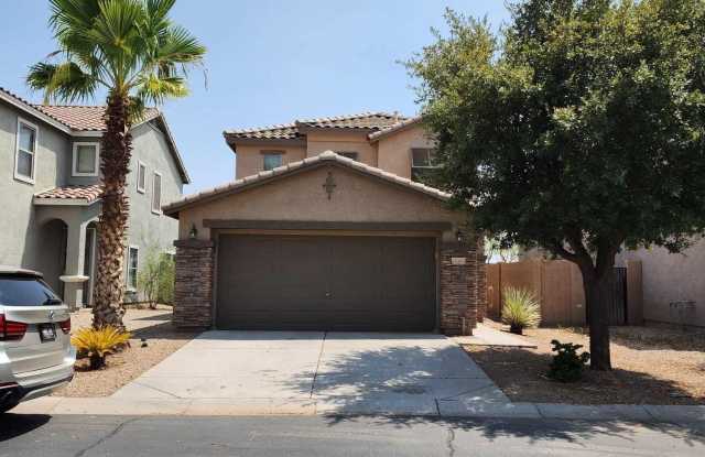 Photo of 40443 W HELEN Court