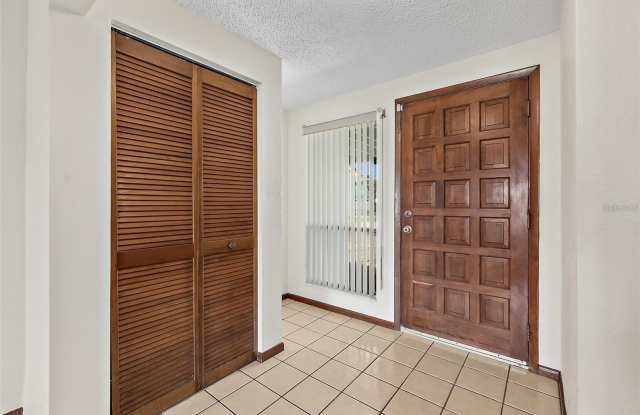 1736 N CENTRAL AVENUE