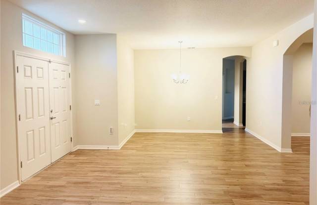 157 CLOVERBROOK TRAIL