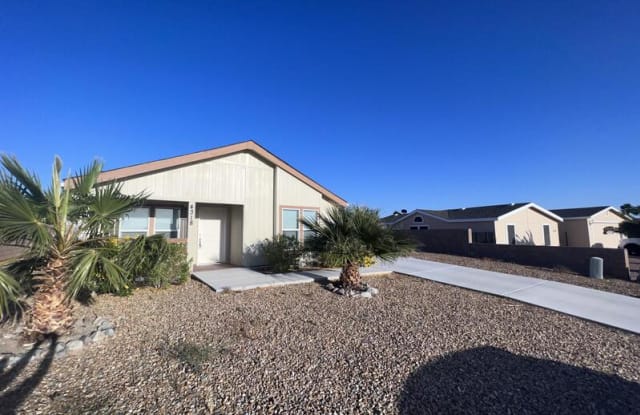 4318 Amanda Avenue - 4318 Amanda Avenue, Fort Mohave, AZ 86426