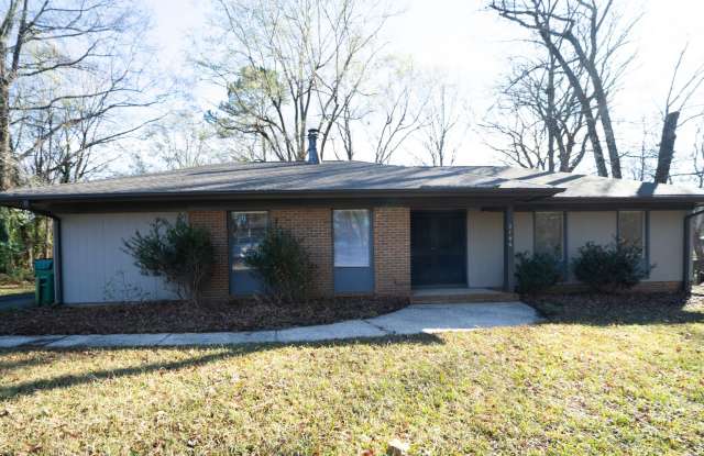 Photo of Rama Rd area -Updated 3 bed,2 bath ranch fence in cul-de-sac