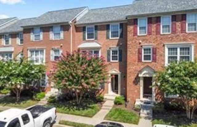 Photo of 13022 VADEN Terrace unit: 225A