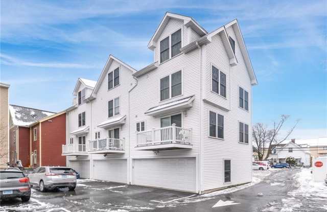 148 Myrtle Avenue
