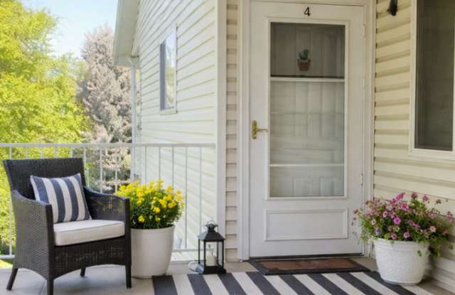 Limited Time Move-In Special! $800 Rent Credit! 2 Bed 1 Bath Condo in Ogden – Available Now!