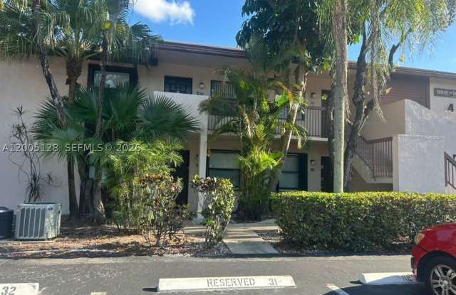 9926 Nob Hill Ct