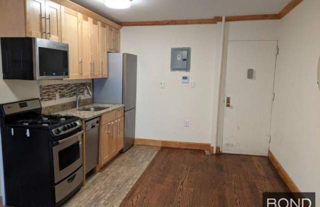 621-623 Middle Neck Road