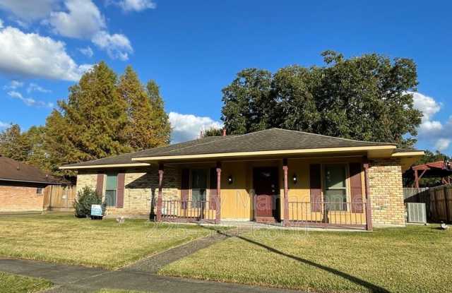 4513 Woodlyn Dr.
