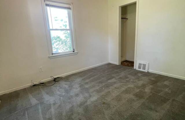 Lovely 3-Bedroom 1 Bath Bungalow-Full Basement & Fenced Yard- $1200/month