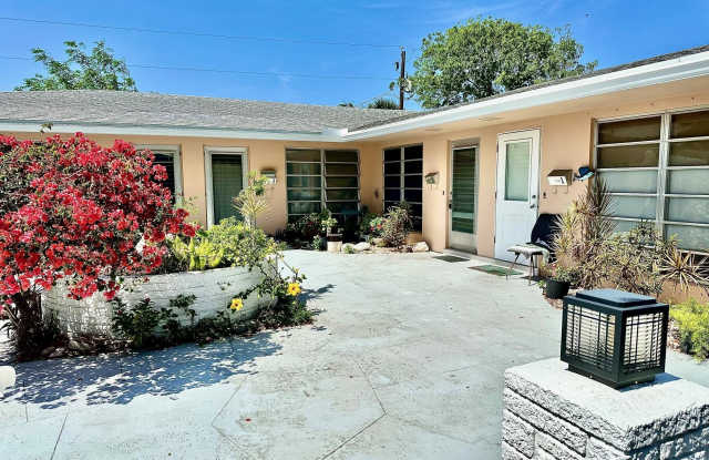 1261 SE 4th Street