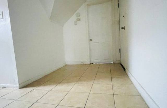 Photo of 123 Cherry St