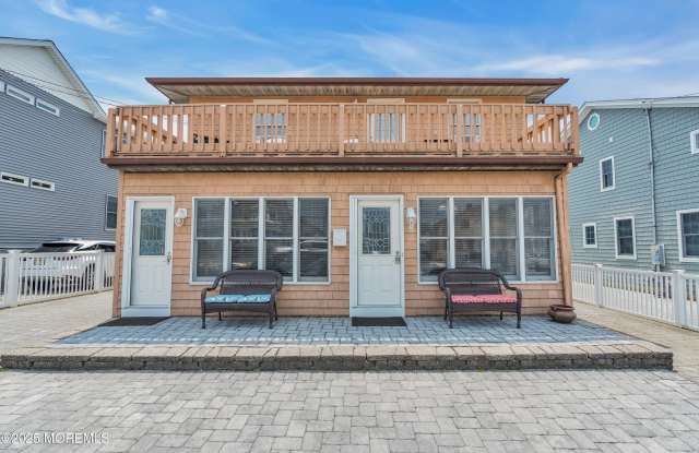 Photo of 8 President Avenue unit: 1