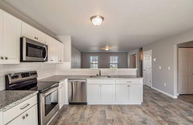 5484 Eagle Glen Drive Southwest