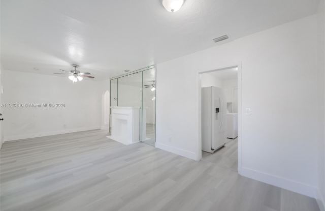 Photo of 1250 NW 43rd St