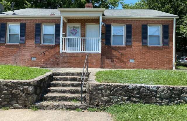 Photo of 907 Bunn Terrace