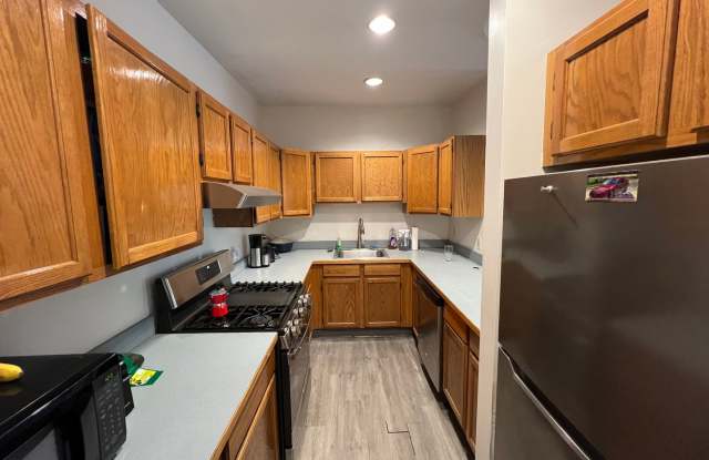 Photo of $4650 South End Penthouse Unit with Roof Deck and In-Unit laundry for rent.