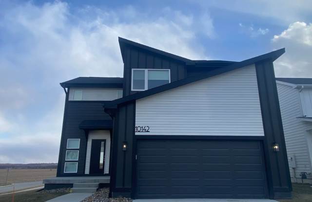 Luxury New Construction Home - RENT SPECIAL!