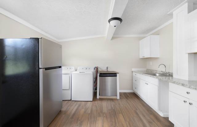 820 Florida Avenue - 1