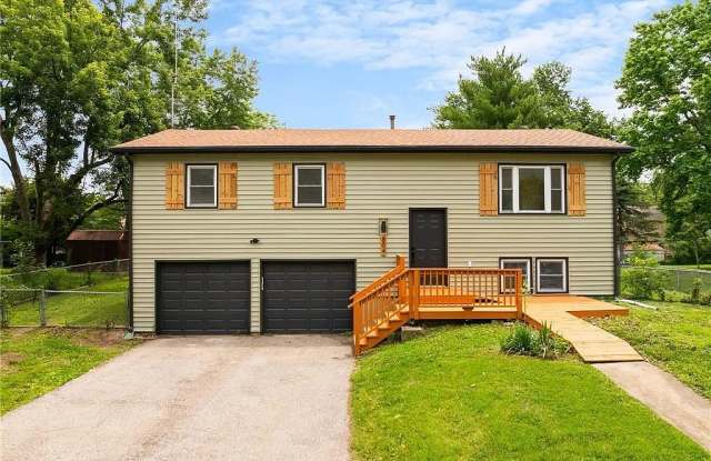 804 South Montclaire Drive