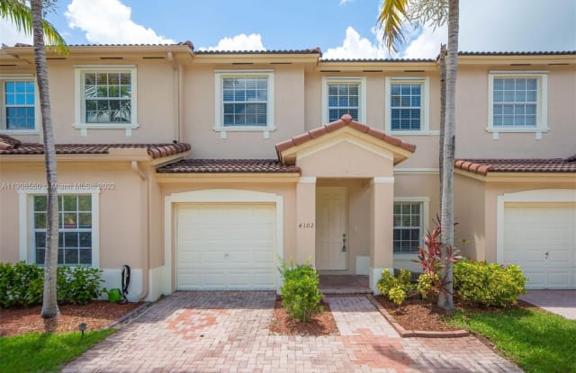 4102 NE 26th St - 4102 Northeast 26th Street, Homestead, FL 33033