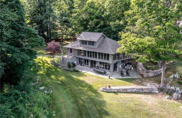 Photo of 8 Cedar Point Drive