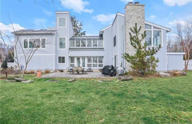 7 Harbor Road