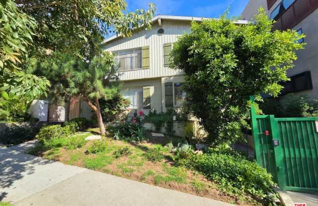 920 Westbourne Dr unit: 10