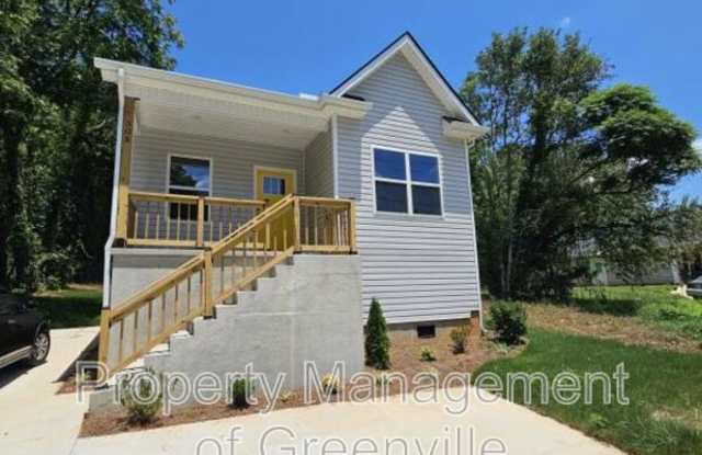 305 Appian Dr