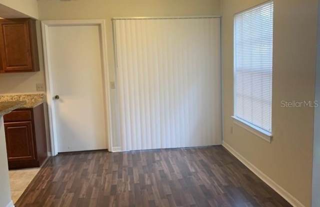 1037 S HIAWASSEE ROAD