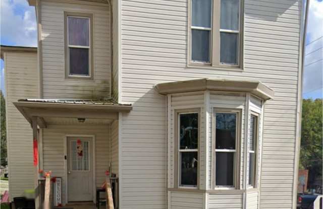 216 South Wade Avenue - B
