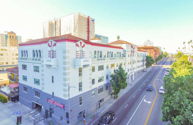 The Abbey Apts...Spacious Bedrooms...Brand New Designed Modern Apt Homes! CALL NOW!