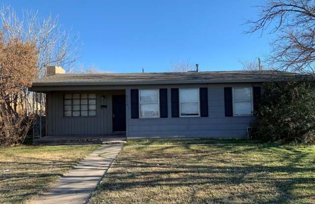 Photo of 3110 N Dixie Blvd