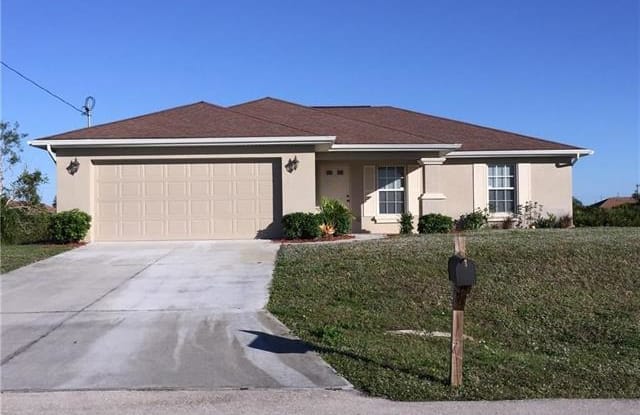 2712 25th ST SW - 2712 25th Street Southwest, Lehigh Acres, FL 33976