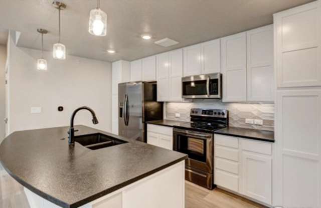Gorgeous, brand new, 2-bedroom condo in North/East Fort Collins