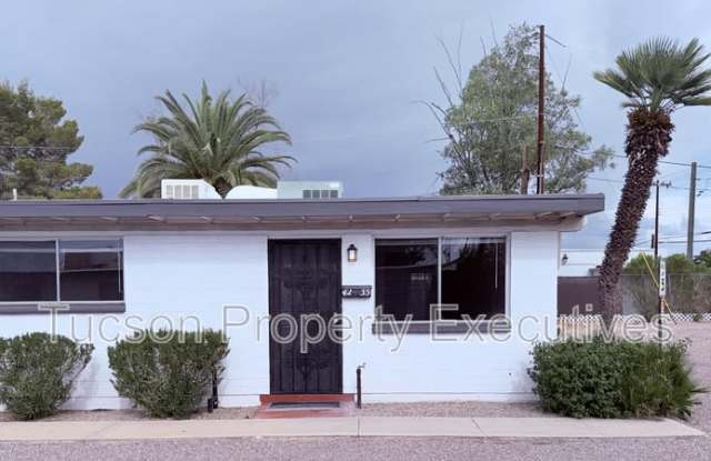 4235 E. Lee Street