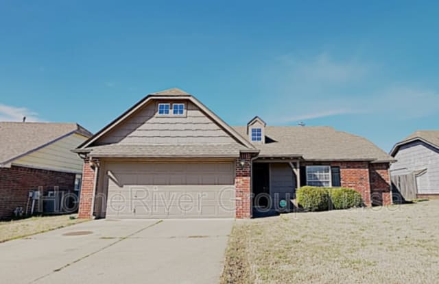 20401 E 43rd St S - 20401 East 43rd Street South, Broken Arrow, OK 74014