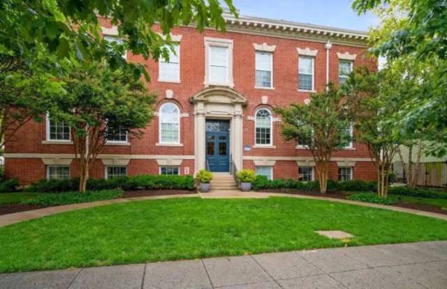 Photo of Open And Updated One Bedroom Apartment At The Parker Flats!