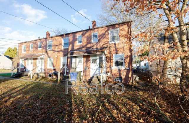 2233 N Homestead Dr