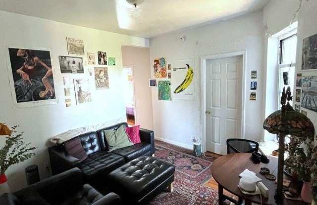 264 E 2ND Street