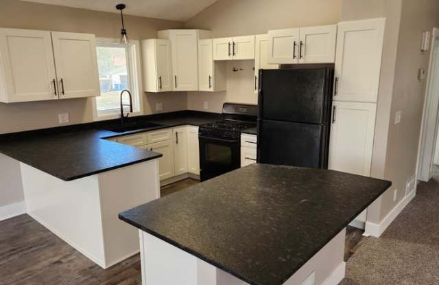 1208 Pribble Street N