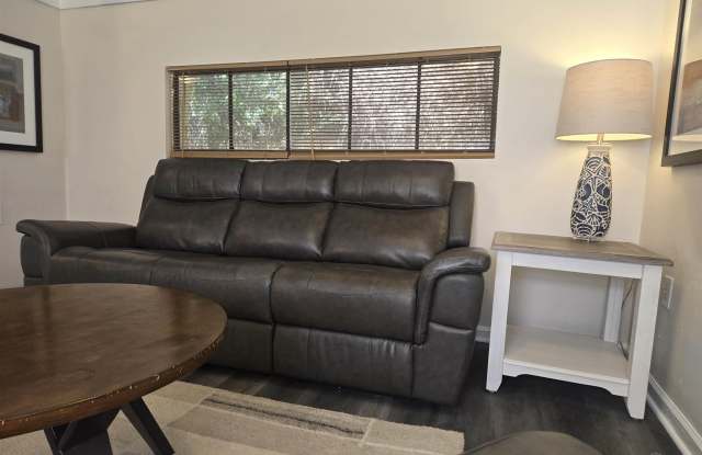 6111 Lebanon Ln unit: 2