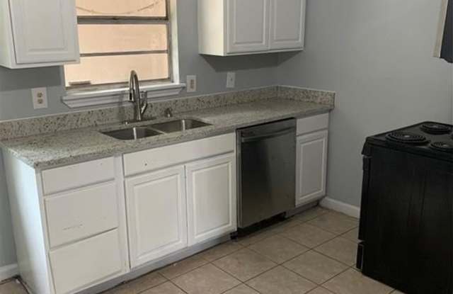 1011 Hackberry Street unit: A