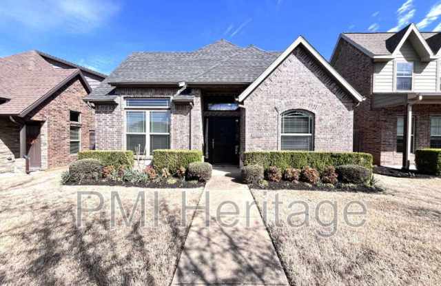 3214 Southwest Stonepoint Avenue