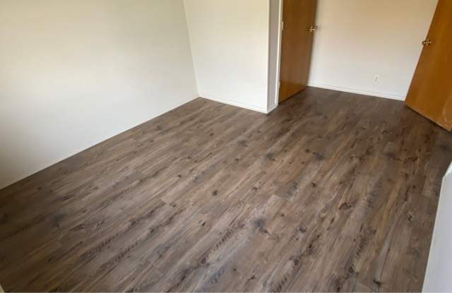 102 W. Main St. - 2A