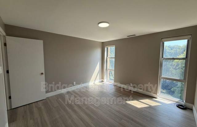 2230 S Patterson Blvd