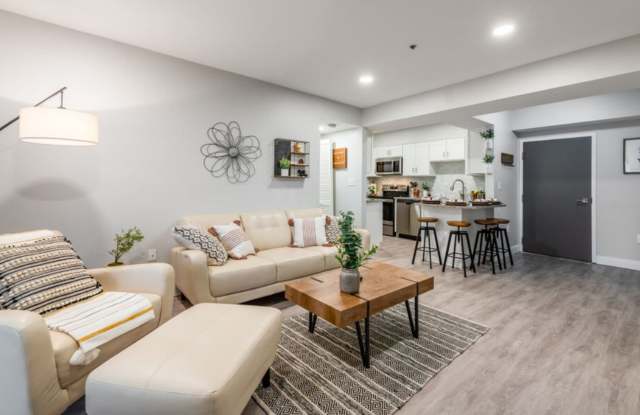 Photo of Appleton Square