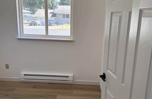 12202 107th Avenue Court East