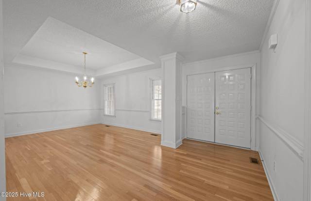 122 Saint Andrews Circle